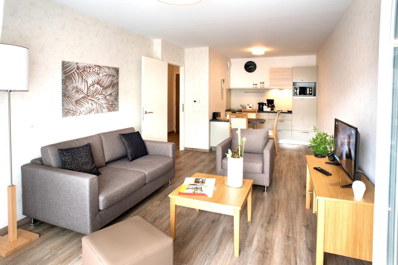 Domitys Le Pavillon De Diane Aparthotel Thionville Exterior foto